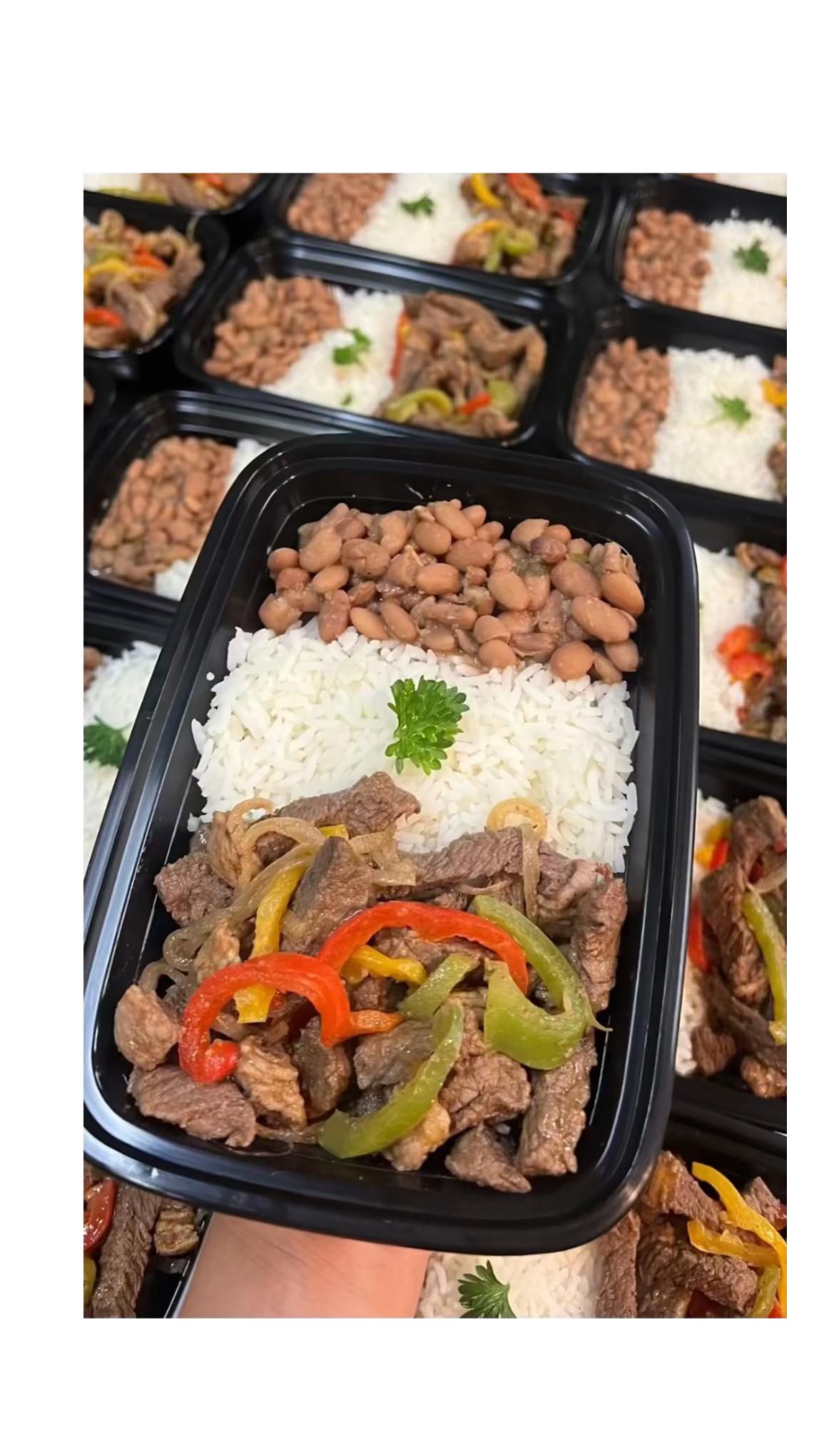 PICANHA STRIPS WITH COLORFUL BELL PEPPERS